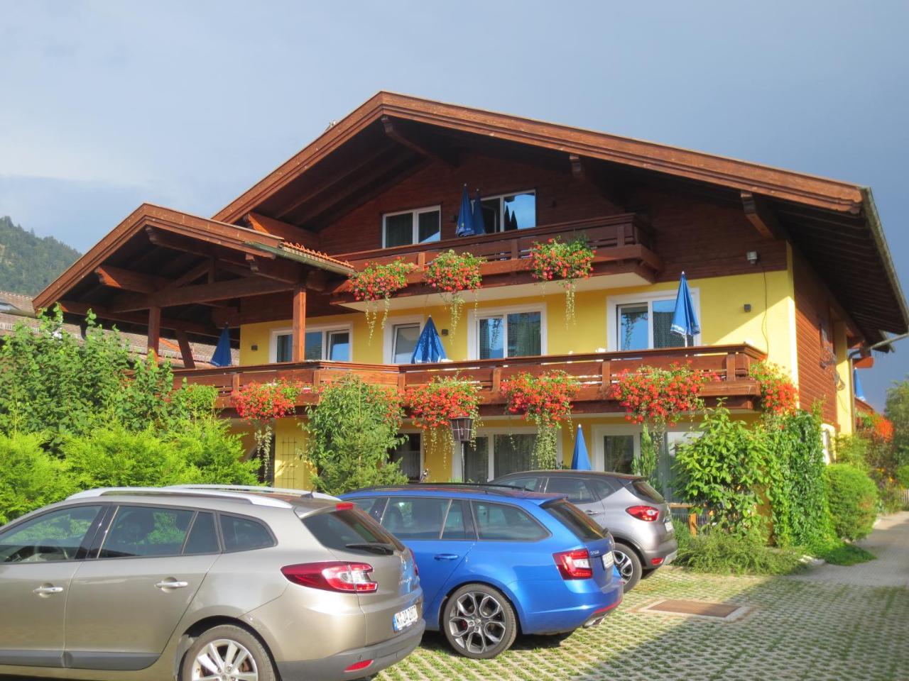 Hotel Alp Inn - Chiemgaukarte Inclusive Ruhpolding Exterior photo